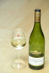 Montana_Marlborough_Sauvignon_blanc_in_Iittala_Glass